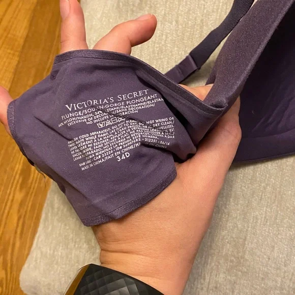 VS Purple Plunge Push Up 34D - Picture 2 of 2